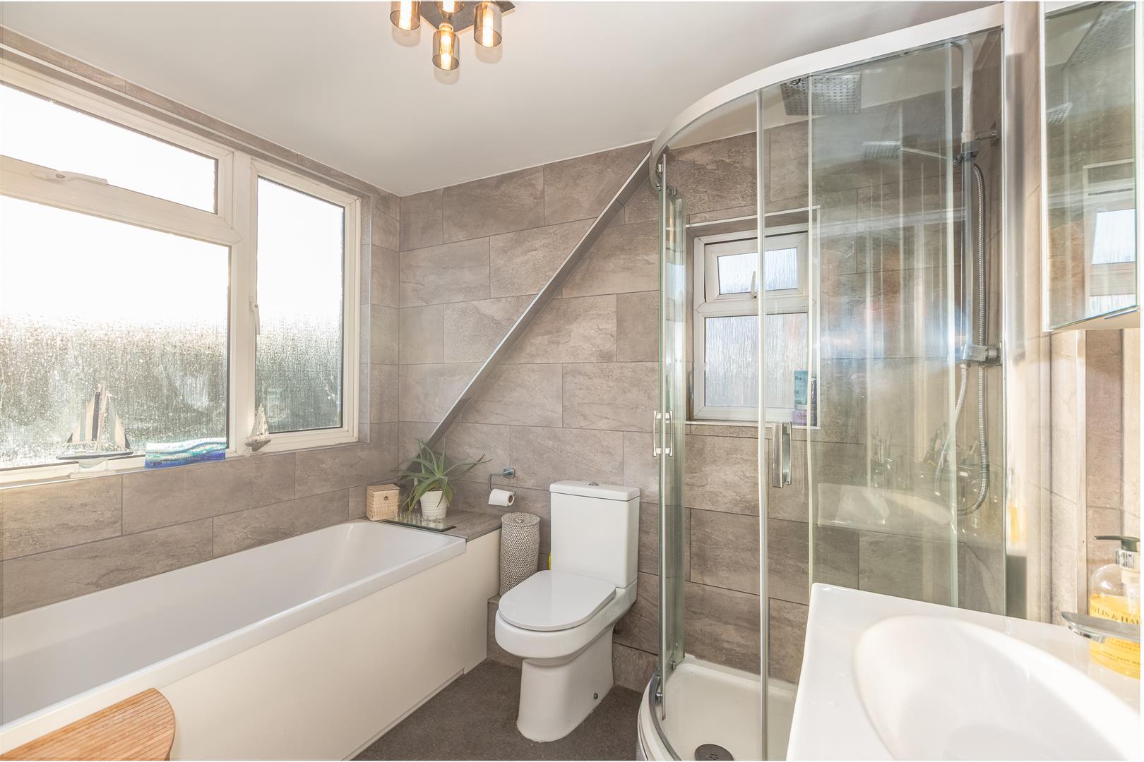 Woodfield Avenue, Pontlliw, SWANSEA, SA4 9EQ